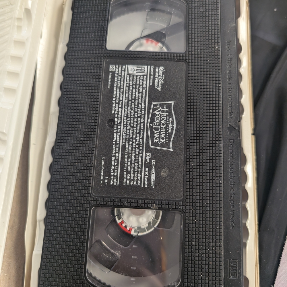 Walt Disney The Hunchback of Notre Dame VHS Tape - Black